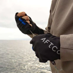 Aftco Windblok Gloves -Saltwater Fishing Tackle Store aftco windblok gloves 44726.1698893072