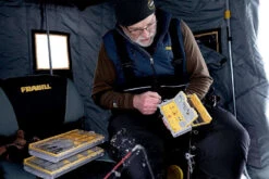 Plano Edge Micro Magnetic Fly Box 15 Plano Edge Micro Magnetic Fly Box -Saltwater Fishing Tackle Store plano plase342 edge micro magnetic fly box 83963.1697238803